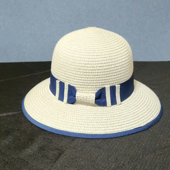 Arianna by Howards beige belt accent woven sun hat - Picture 1 of 4